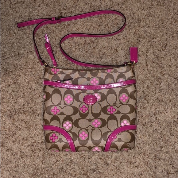 Coach Handbags - Coach crossbody purse